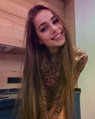 Ева, фото с сайта SexoZel.com